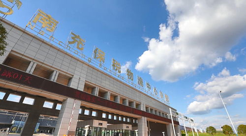 高坪 擦亮名片 激發(fā)商貿發(fā)展新活力